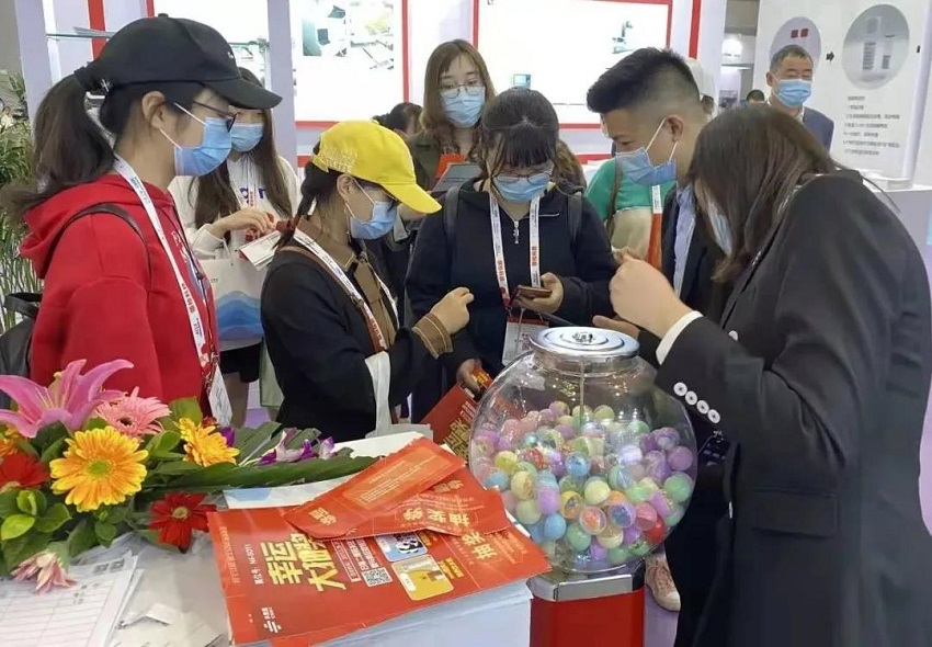 水思源——第十八届中国国际检验医学暨输血仪器试剂博览会现场盛况!