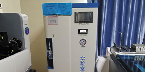 超纯水机和蒸馏水器的区别以及配置
